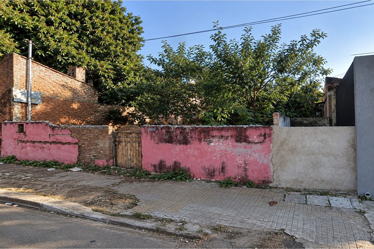 Land for sale in La Encarnación, Asunción – 430 m²