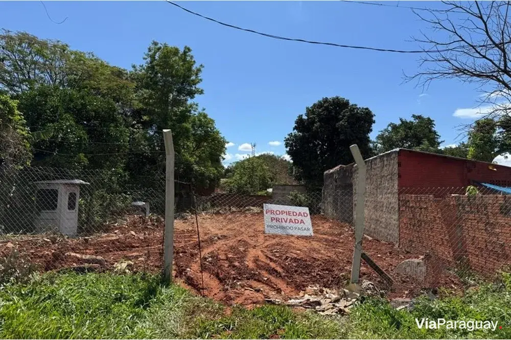 Terreno de 450 m² à venda em San Lorenzo, Lote Guazú