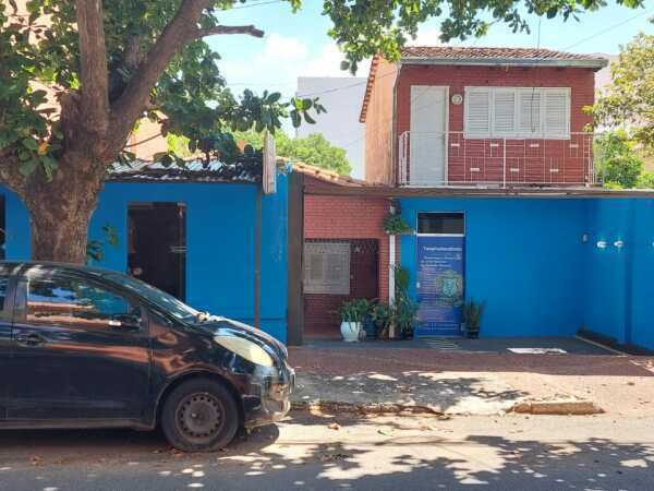 Terreno de 480 m² con edificación en Barrio Herrera, Asunción