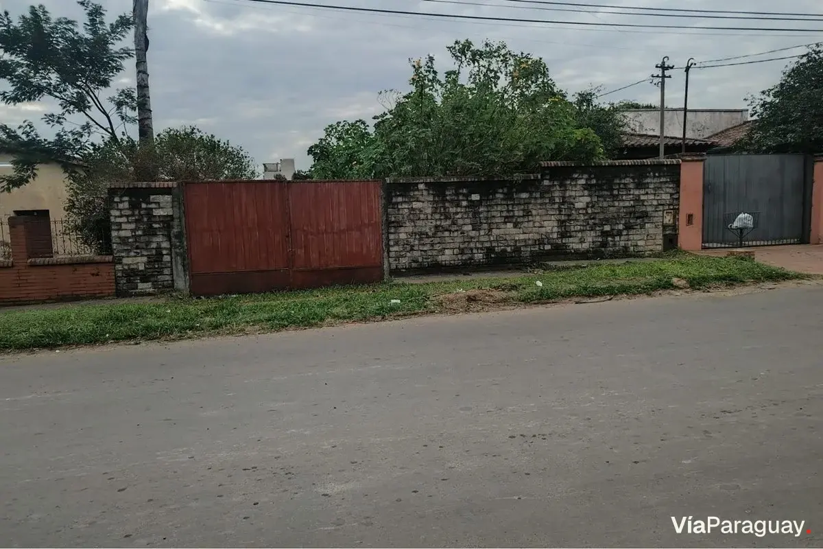 Terreno à venda com 642 m² em Campo Grande, Luque