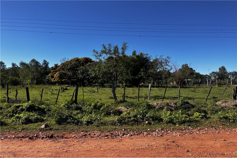 Terreno de 7.494 m² en venta en Paraguarí