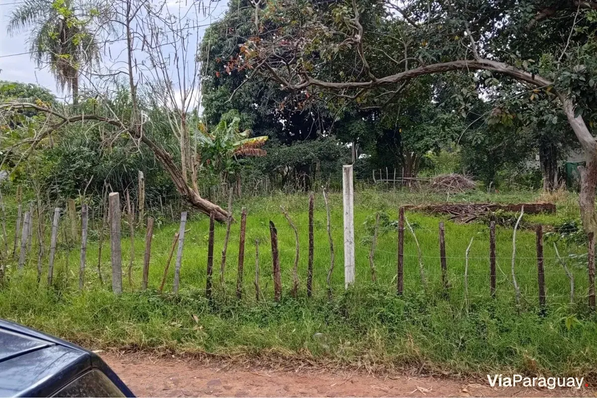 Terreno à venda em Itauguá, Central - 750 m²