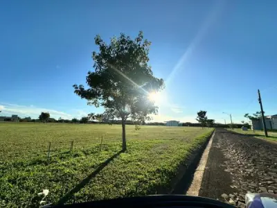 Terreno de 836 m² no condominio fechado Costa del Lago, Hernandarias 1