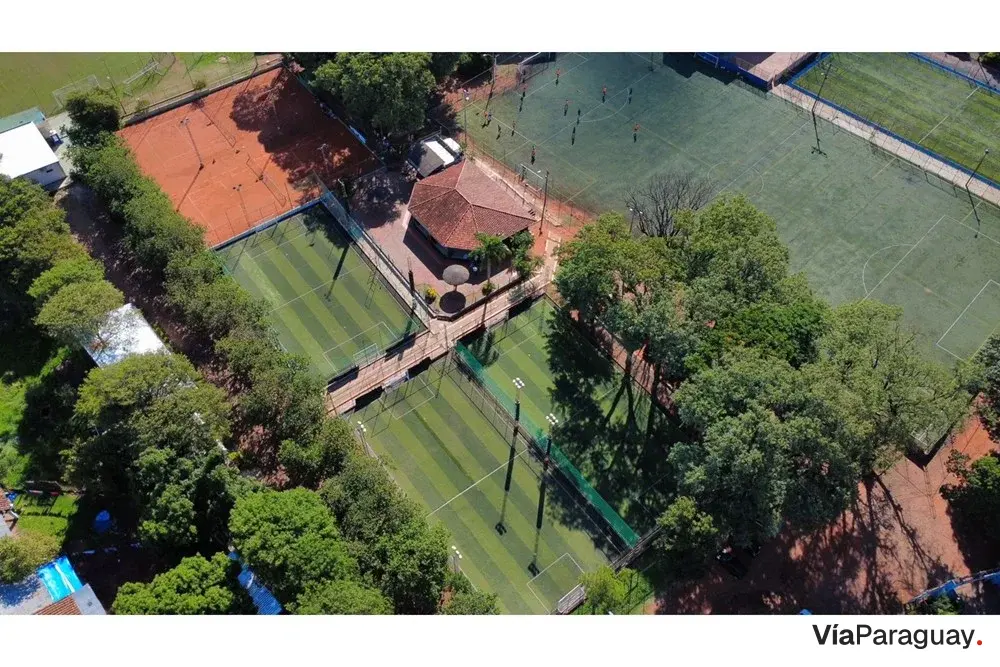 Terreno deportivo en venta en Villa Elisa, Central