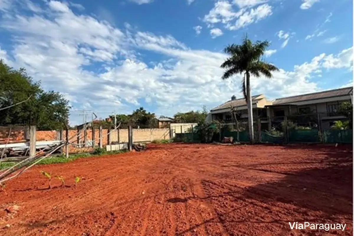 Terreno para alugar de 810 m² em Luque