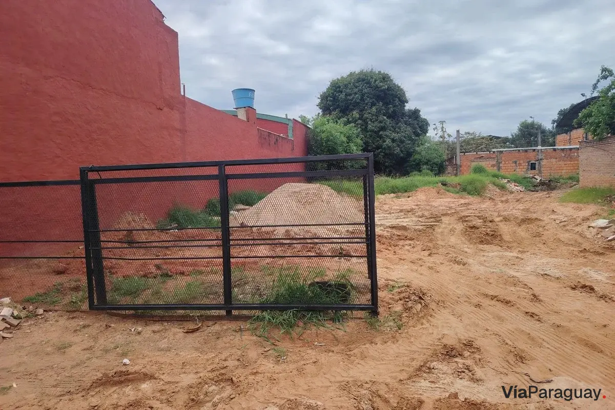 Terreno para alugar em Laurelty, Luque
