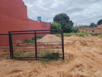 Terreno para alugar em Laurelty, Luque