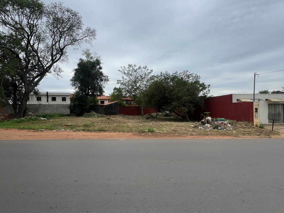 Terreno para alugar em Primer Barrio, Luque