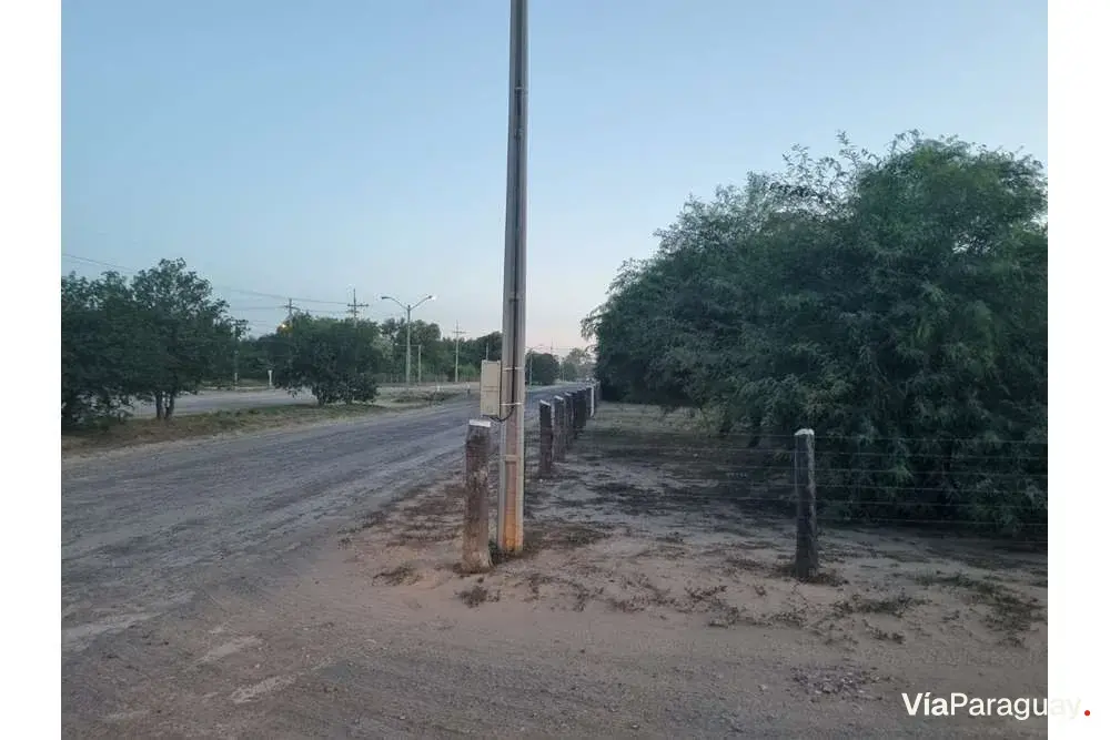 Terreno en alquiler sobre doble Avenida Emanuel, Loma Plata