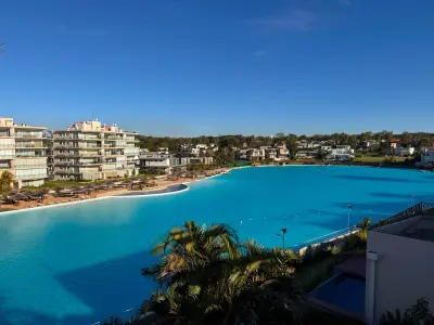Terreno em Aqua Village, Altos – 715 m²