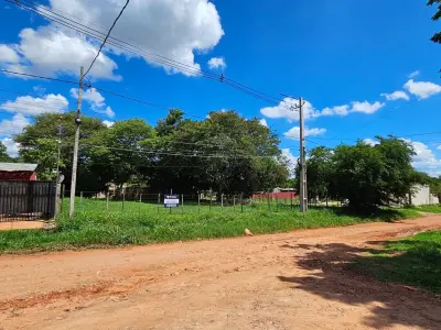 Terreno em esquina de 1.080 m² à venda em Ycua Caranday, Luque