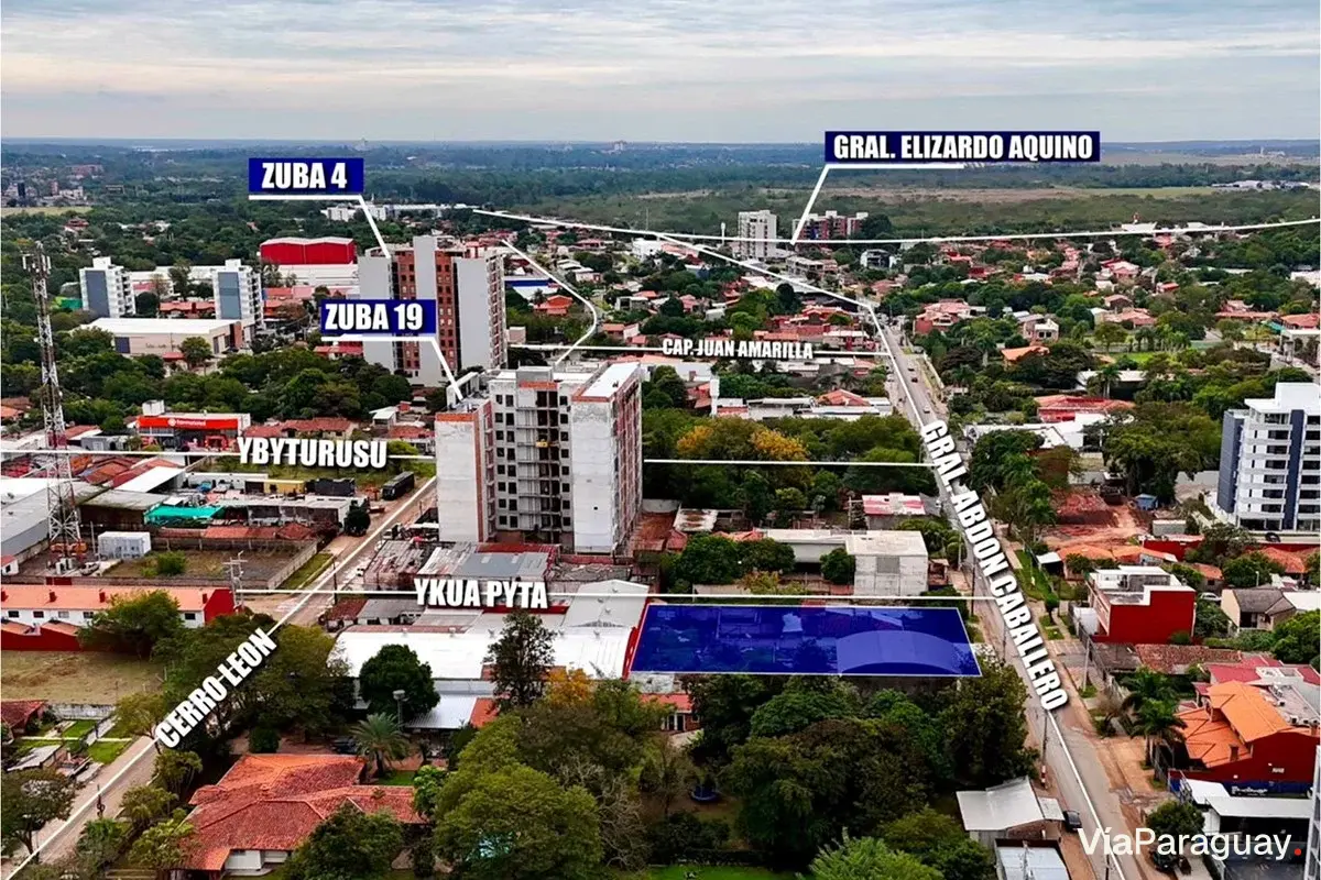 Terreno em esquina de 1.336 m² à venda em Luque