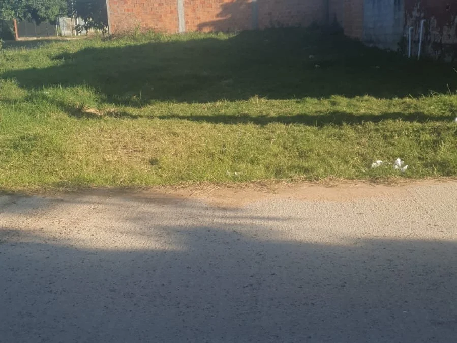 Terreno de esquina com 267 m² em Mariano Roque Alonso