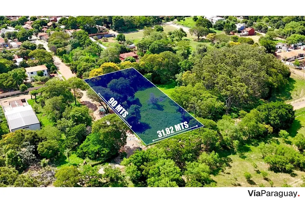 Terreno de esquina de 2.863 m² à venda em Fernando de la Mora