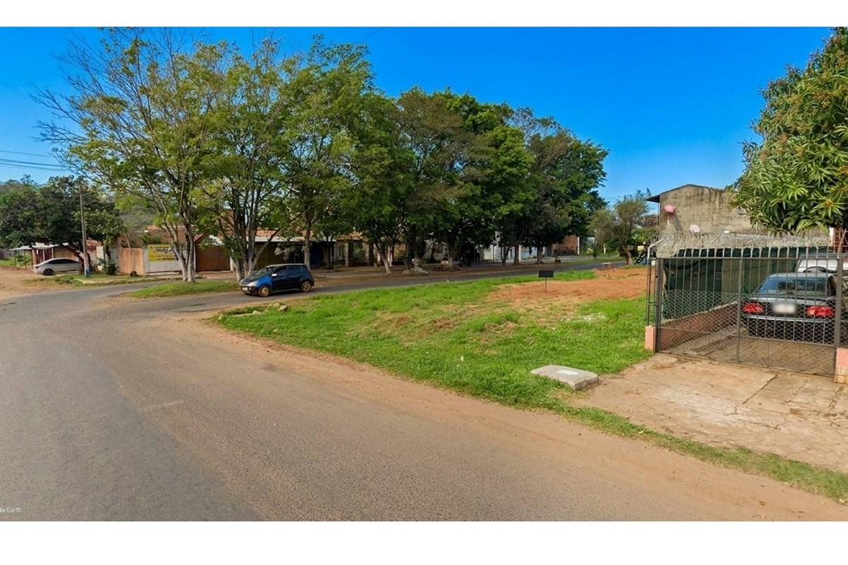 Terreno de esquina para alugar em Capiatá, Central