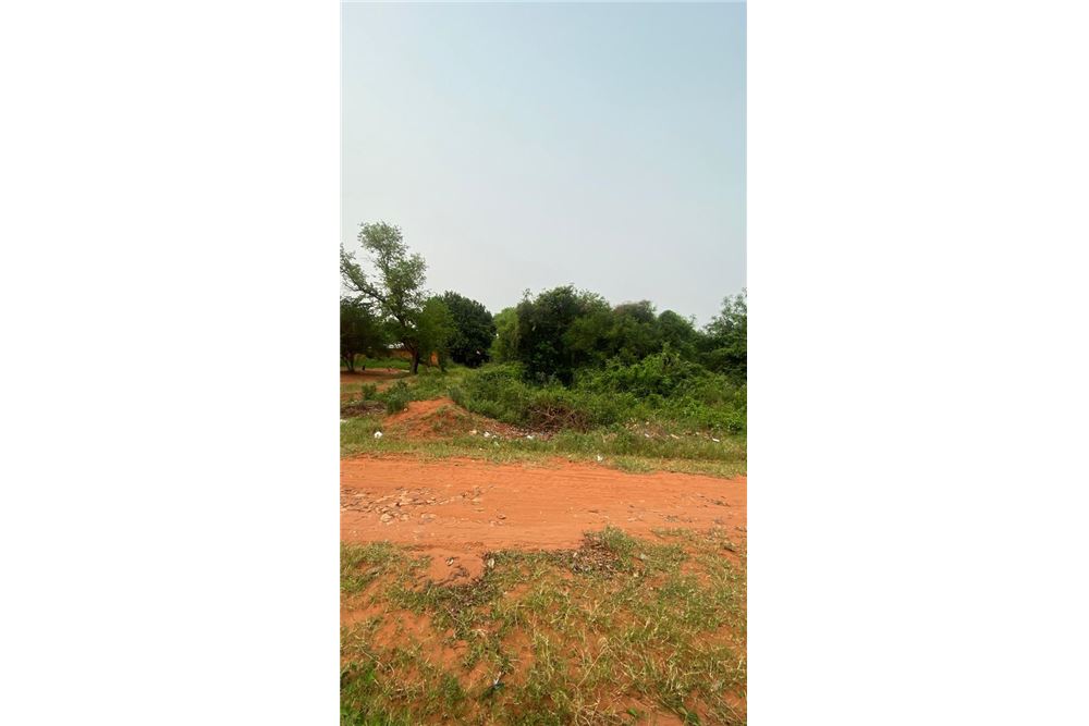 Terreno en esquina en venta en Areguá, Caacupemí