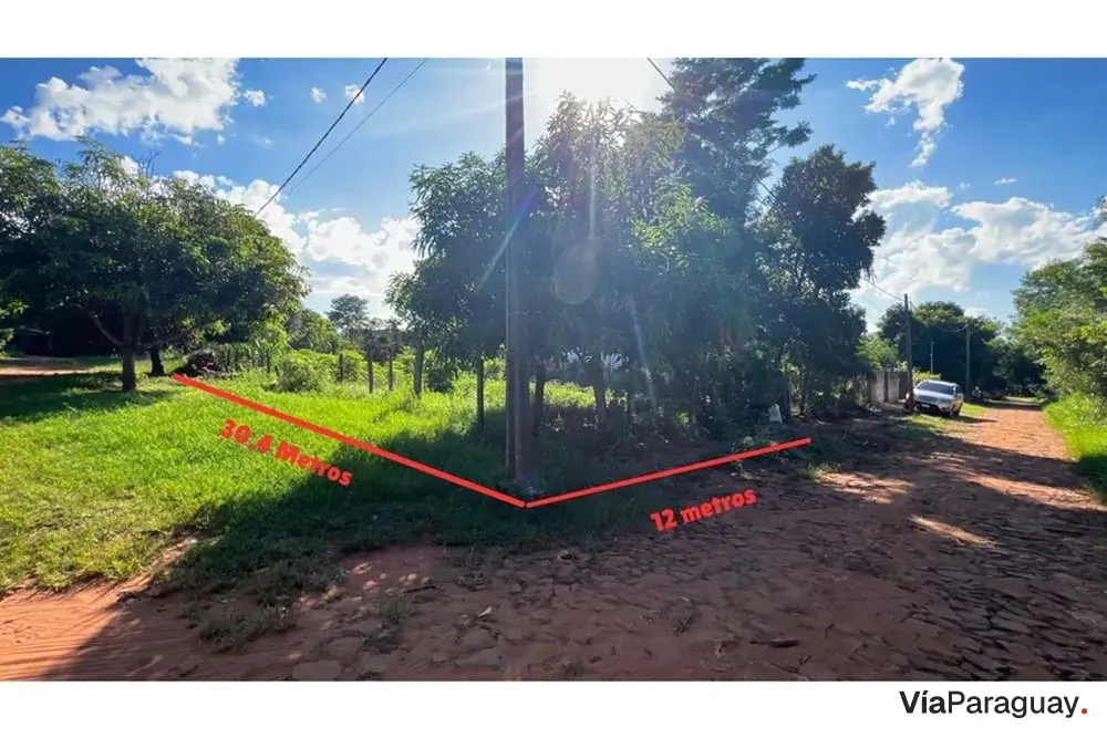 Terreno de esquina à venda em Areguá, Central