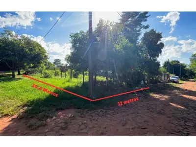 Terreno de esquina à venda em Areguá, Central