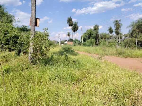 Terreno de Esquina à Venda em Caacupé, Cordillera — Perto da Basílica