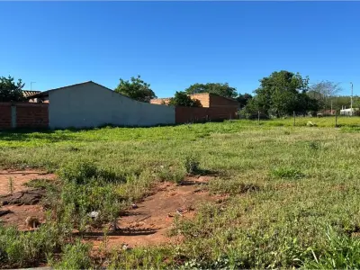 Corner lot for sale in Capiatá, Central