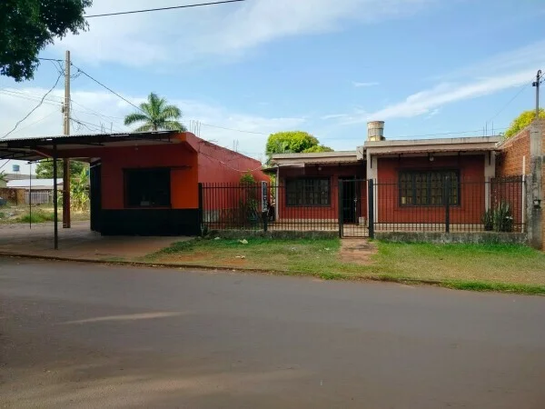 Terreno en esquina en venta en Ciudad del Este – 450 m²