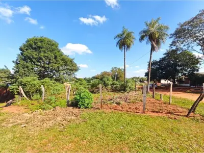 Terreno de esquina à venda em Costa Salinas, Capiatá
