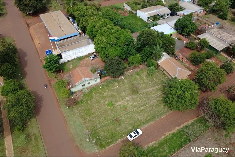 Terreno en esquina en venta en Hernandarias