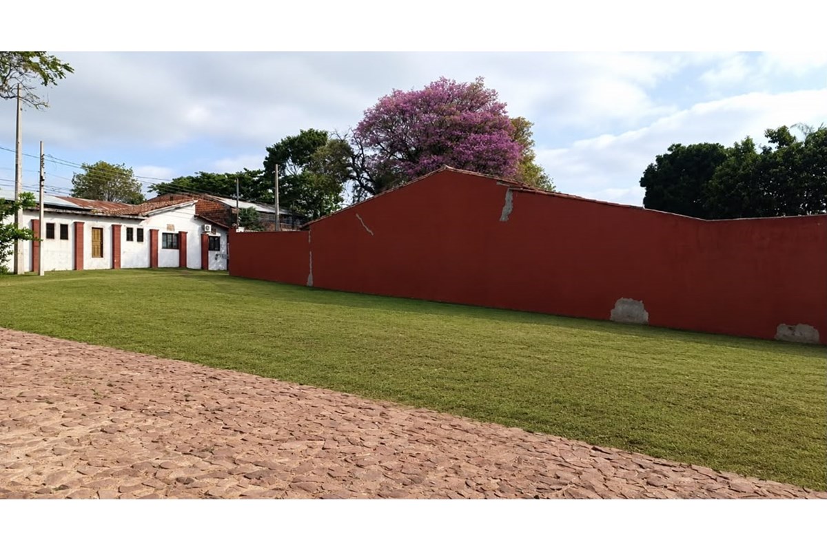 Corner lot for sale in Itá Enramada