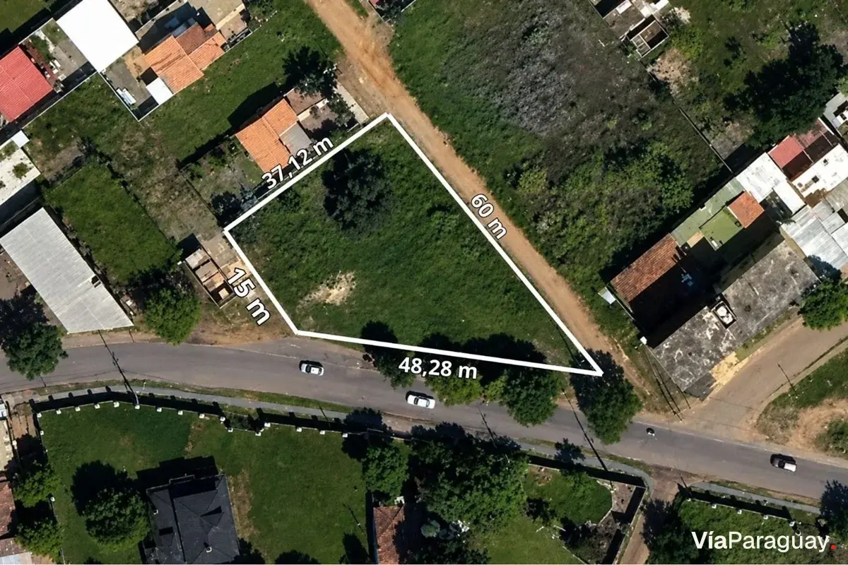 Terreno de esquina à venda em Itauguá, Central