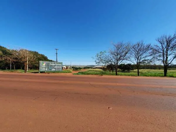 Terreno de esquina à venda em Kumanda Kai, Canindeyú