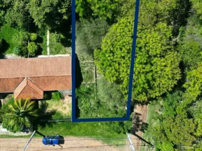Terreno en esquina en venta en Luque, cerca del aeropuerto 1