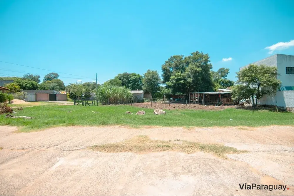 Terreno en esquina en venta en Mariano Roque Alonso