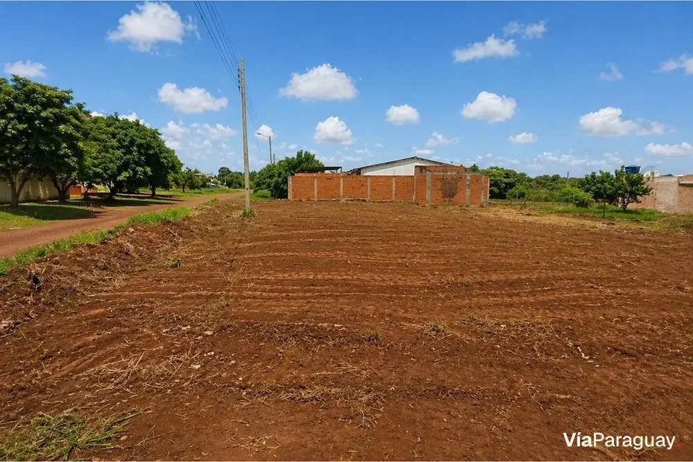 Terreno de esquina à venda em Pedro Juan Caballero