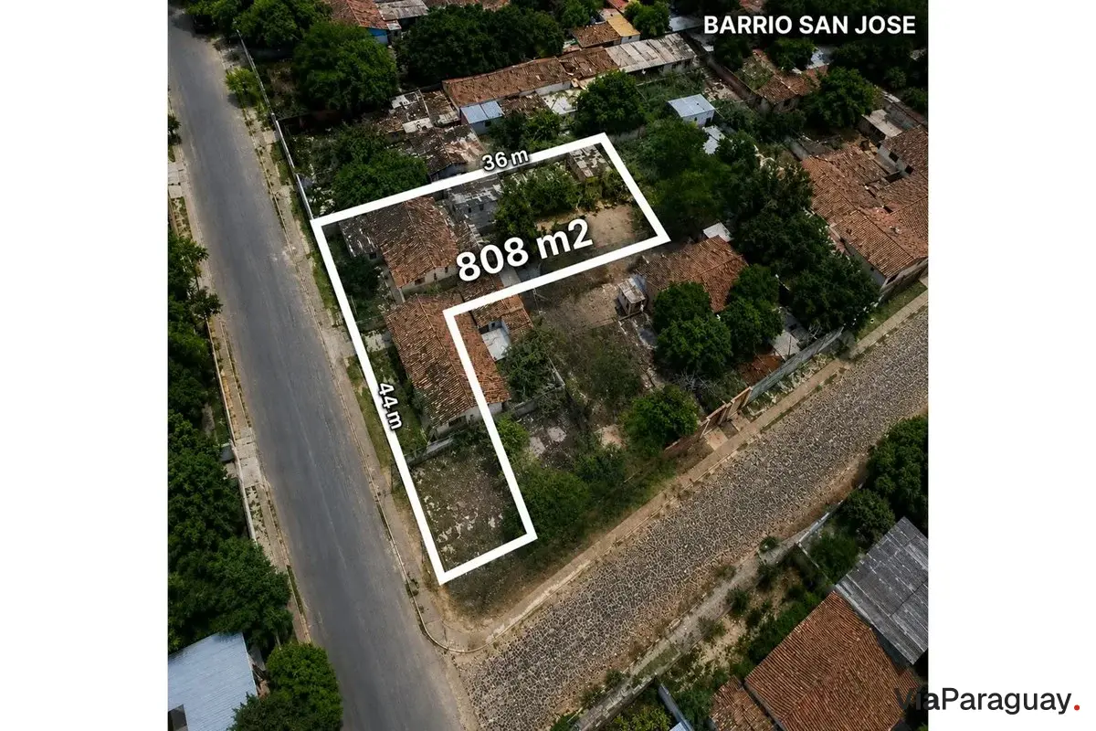 Terreno de esquina à venda em San Lorenzo, 808 m²