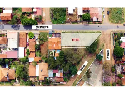 Terreno de esquina à venda em San Lorenzo, Central