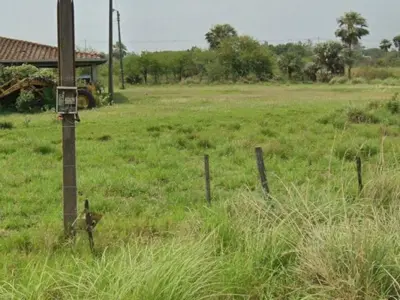 Terreno en esquina en venta en Villa Hayes 1