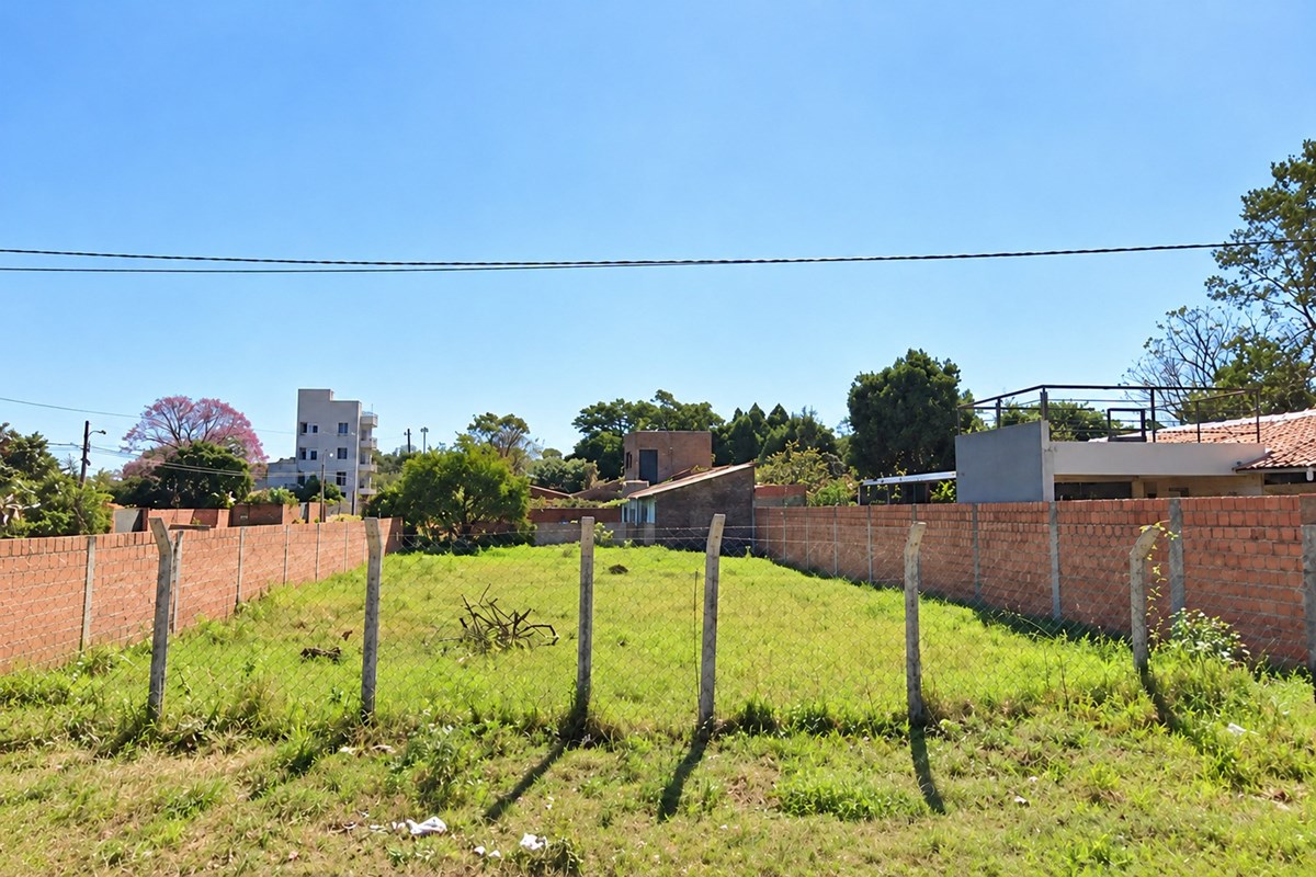 Terreno en esquina en venta en Virgen del Rosario
