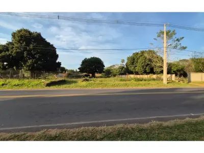 Terreno de esquina à venda em Ypané, Central
