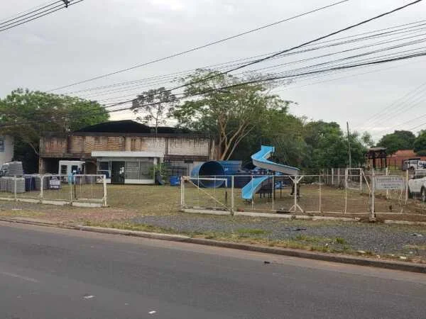 Terreno em esquina na Acceso Sur, Ñemby