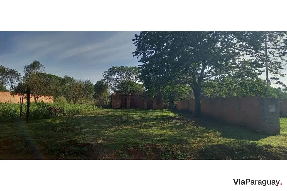 Terreno à venda a passos da orla de Ciudad del Este