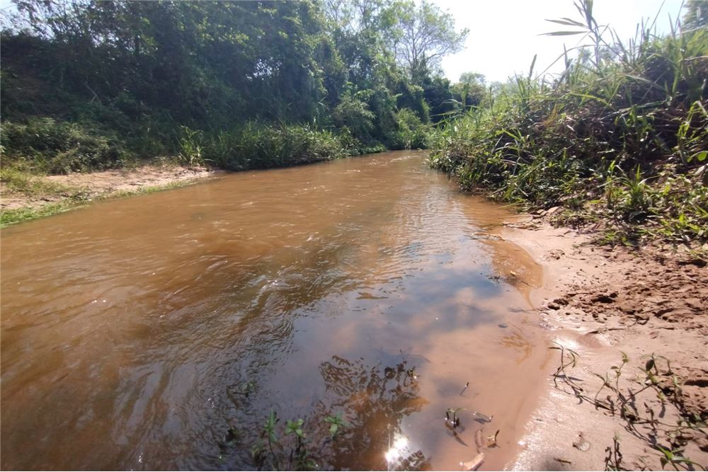 Terreno en venta con arroyo en Eusebio Ayala, Cordillera