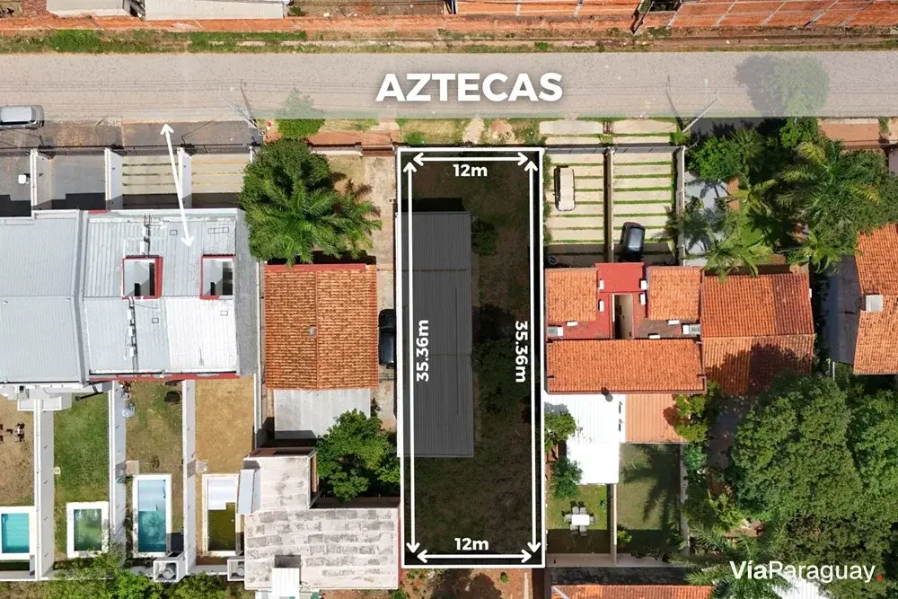 Terreno à venda com casa para reformar em Luque