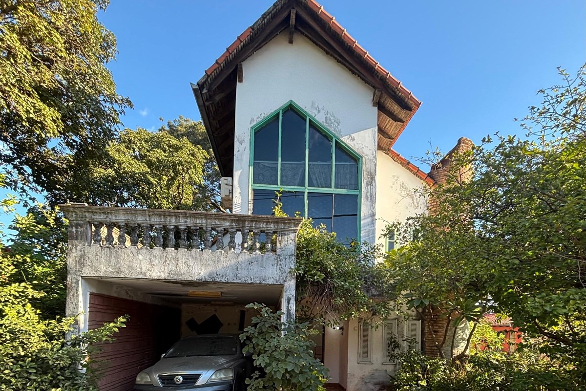 Land for sale with house in San Vicente, Asunción