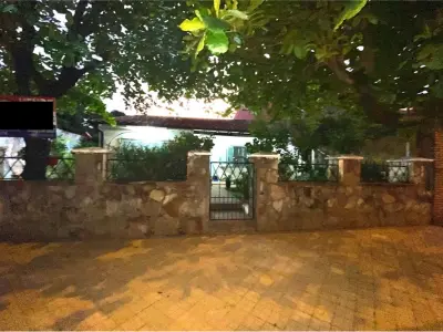 Terreno à venda com casa em Villa Aurelia, Assunção