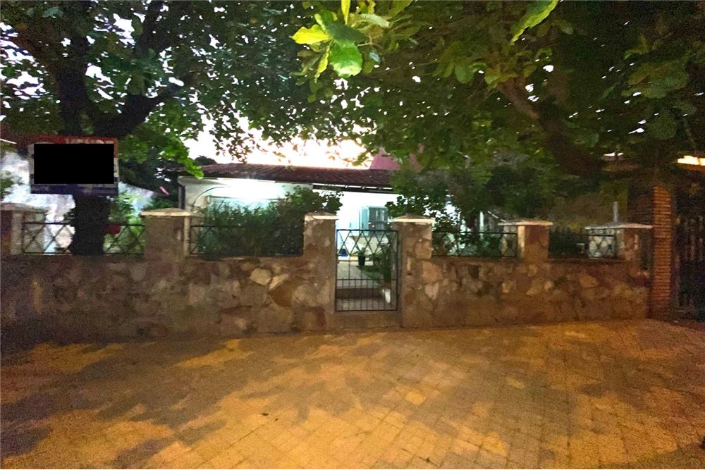 Terreno à venda com casa em Villa Aurelia, Assunção