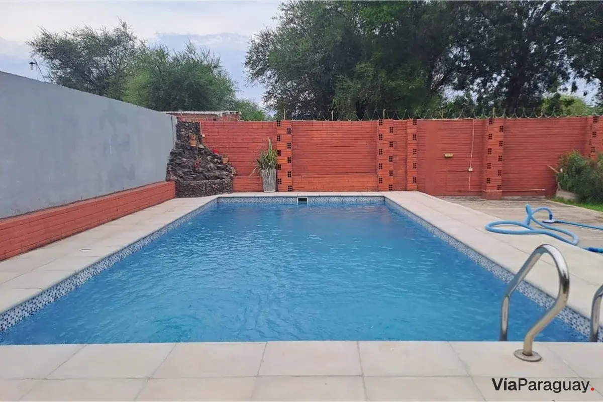 Land for sale with country house in Villa Hayes