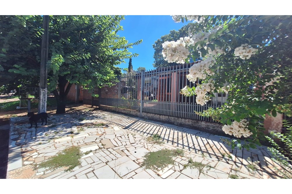 Land for sale with construction in Barrio Santa María