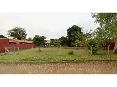 Terreno à venda com quincho em Mora Kué, Luque