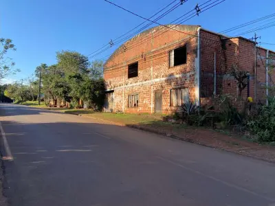Land for sale with warehouse in Encarnación, Itapúa