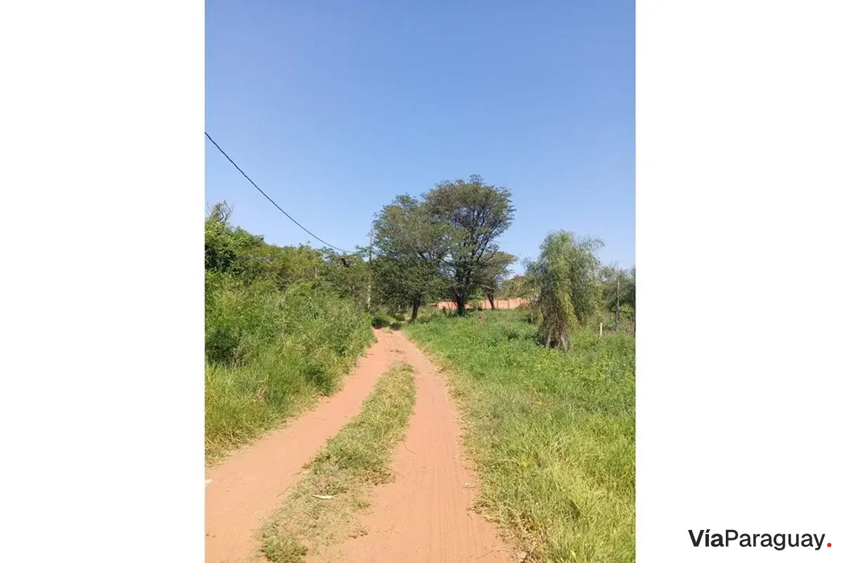 Terreno à venda com vista para o lago em Areguá